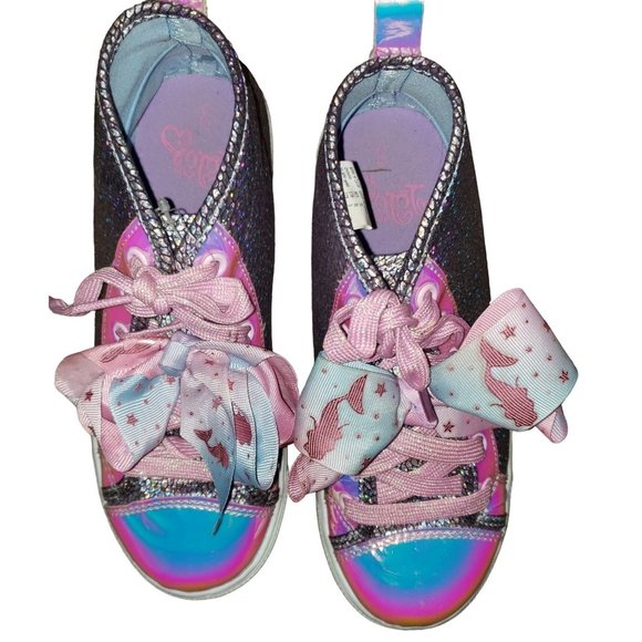 JoJo Siwa metallic iridescent lace up high top sneakers size 3, never wore - Picture 5 of 9